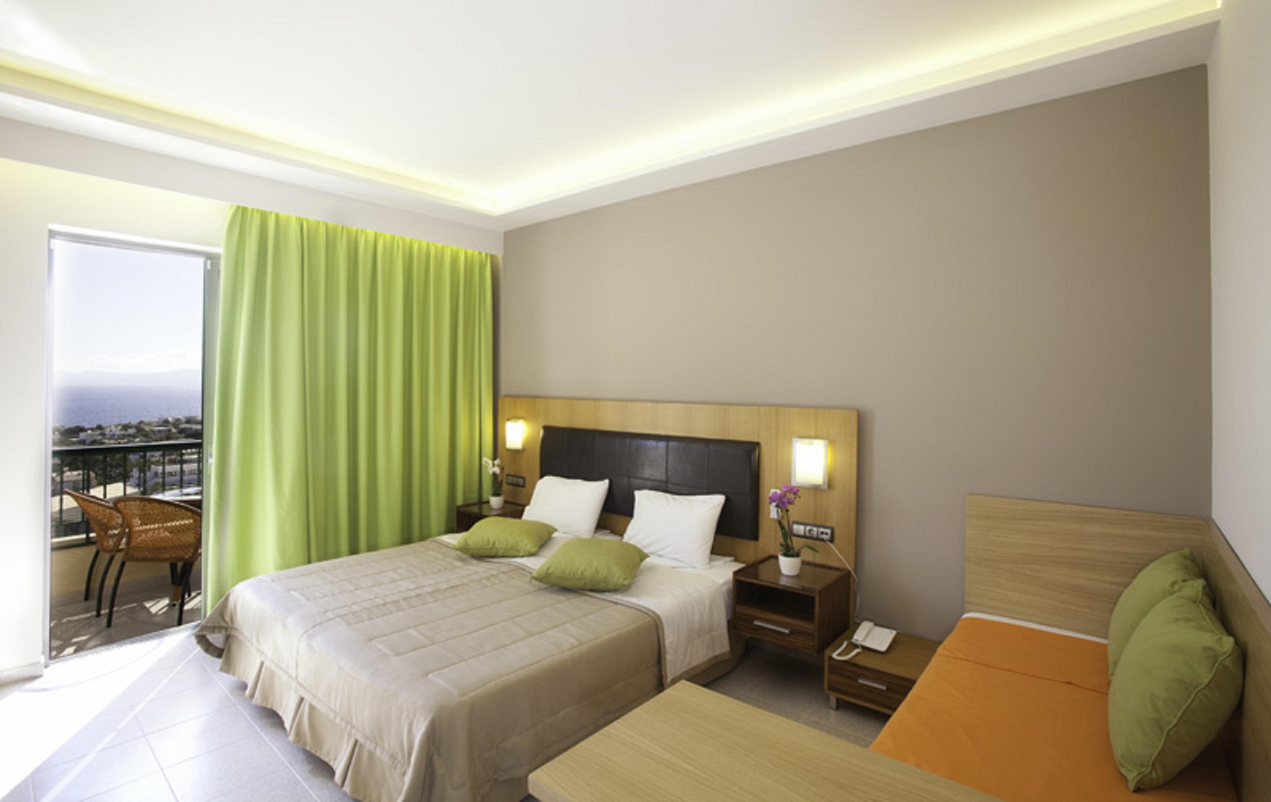 Pefkos & Hotel 3*